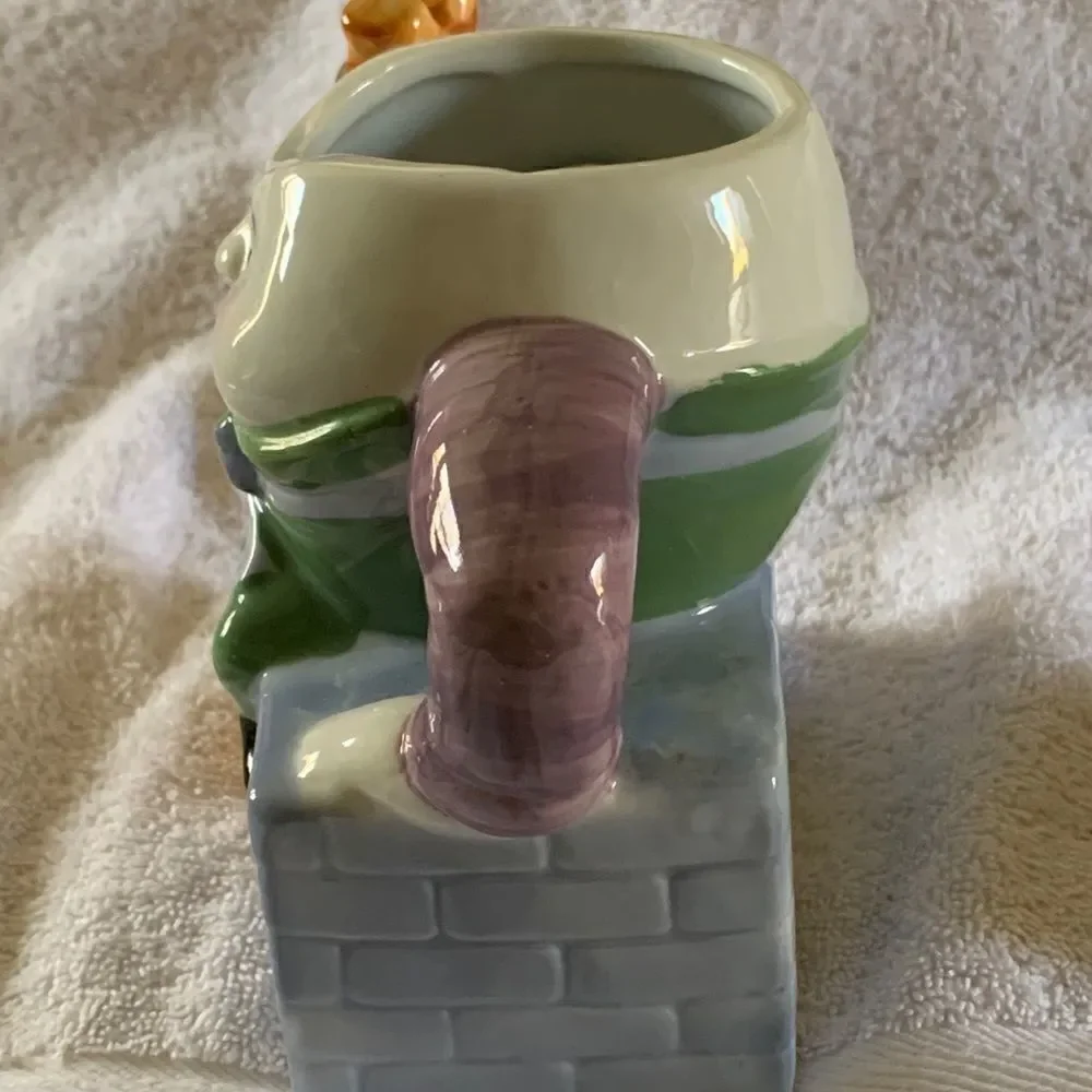 Ceramic Humpty Dumpty Teapot